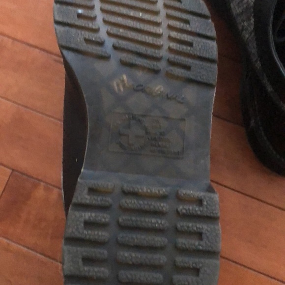Mens Dr. Martens sz 12 - Picture 5 of 7